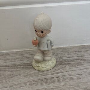 Enesco Precious Moments "To the Apple of God's Eye" 1993